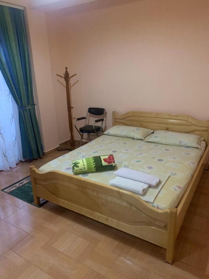 Vila Deni Tushemisht Экстерьер фото