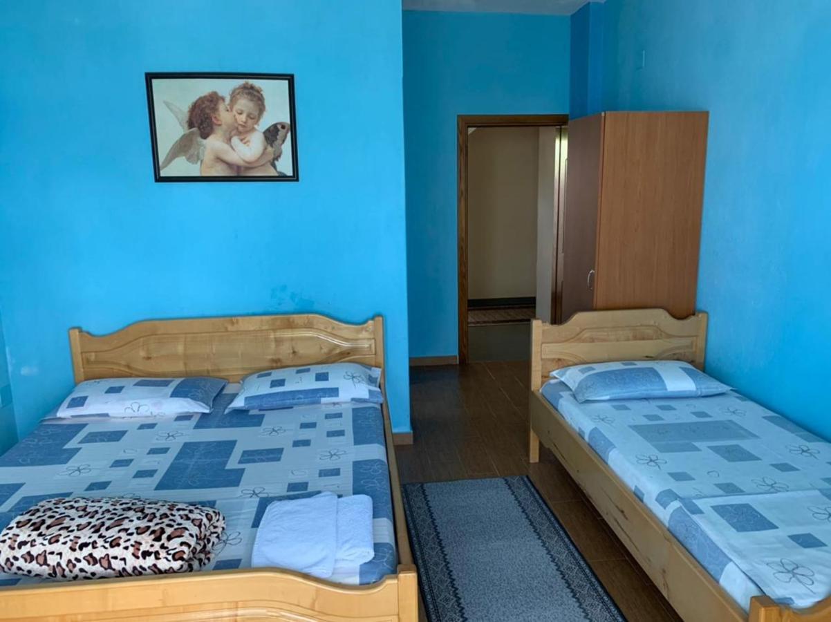 Vila Deni Tushemisht Экстерьер фото