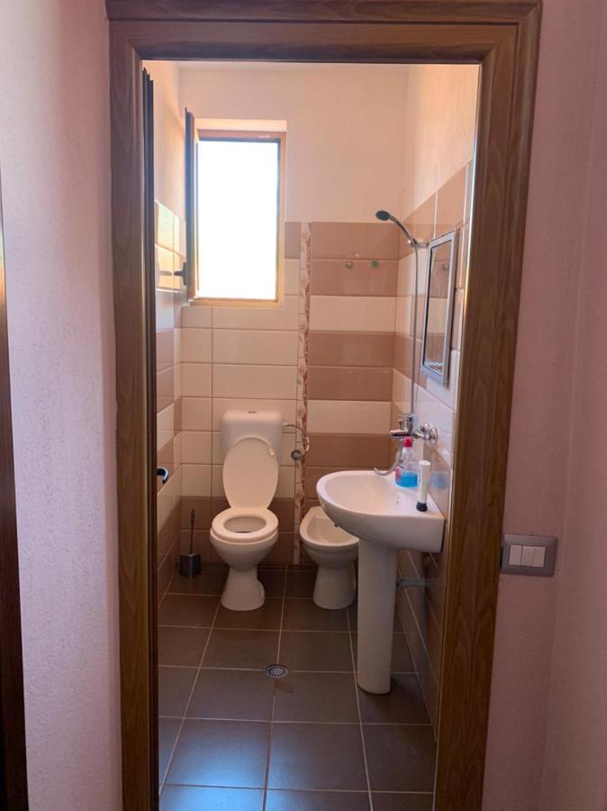 Vila Deni Tushemisht Экстерьер фото