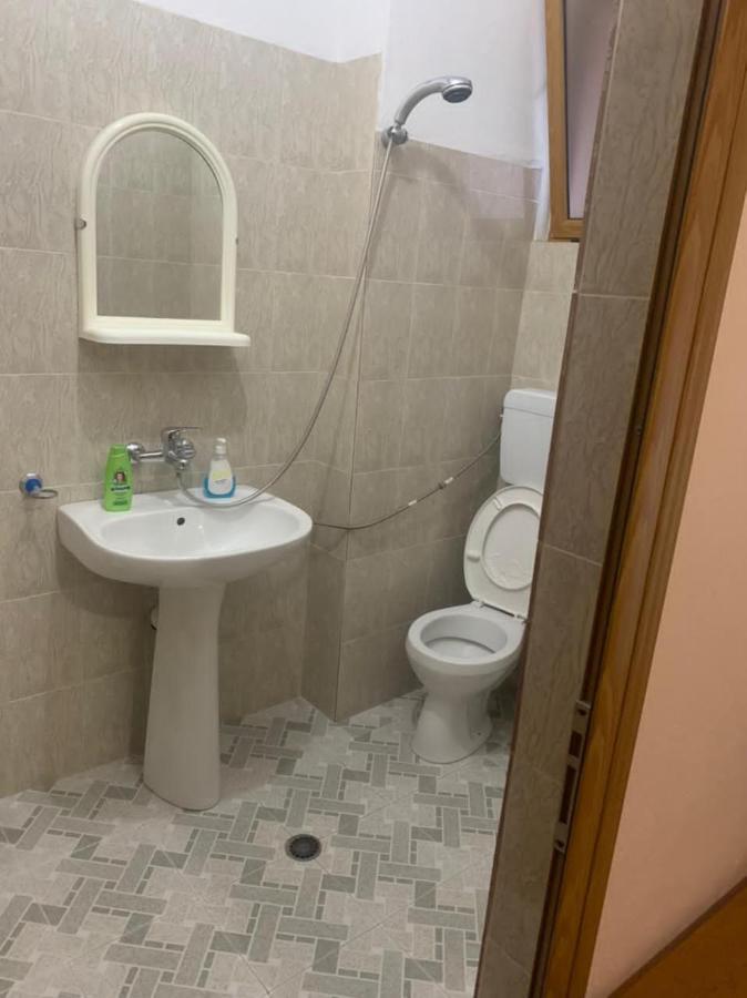Vila Deni Tushemisht Экстерьер фото